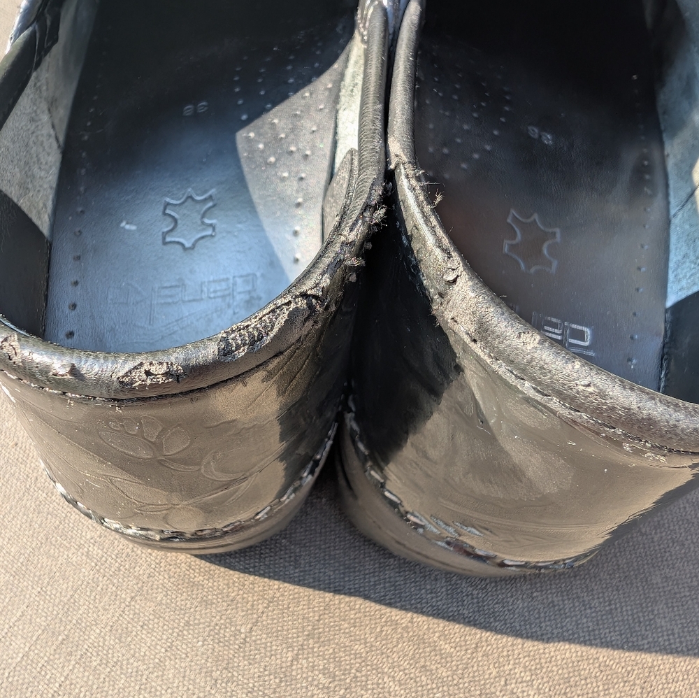 Dansko Black Floral Professional Clogs, Sz. 38 - Picture 6 of 7